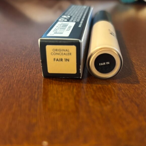 BareMinerals NEW Original Liquid Mineral Concealer FAIR 1N Full Size / 0.20 oz - Picture 4 of 4